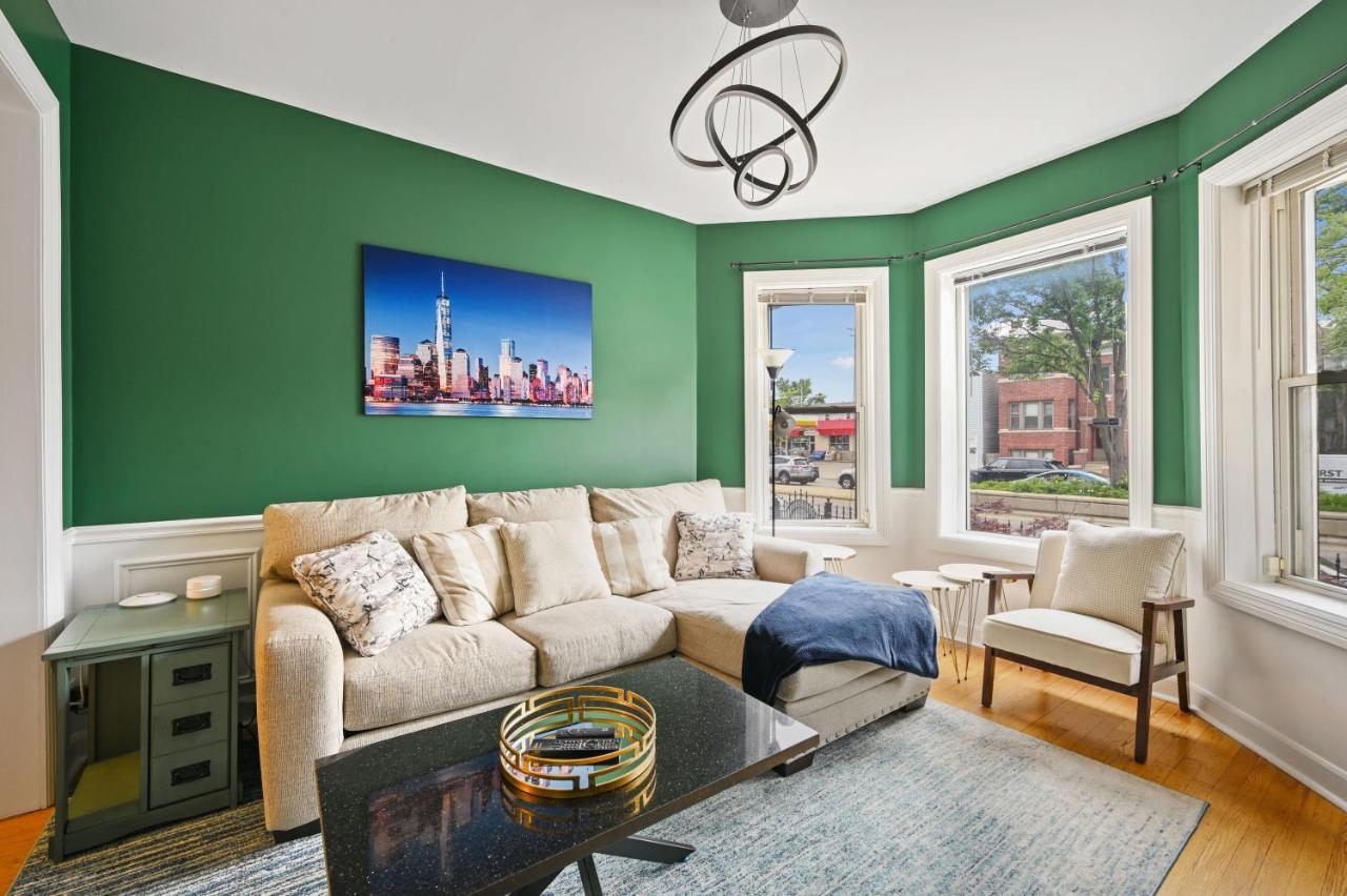 2 Bed Apt W/ Office, Free Parking, Near Wrigley Чикаго Экстерьер фото